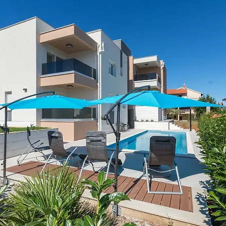Apartment Piramida