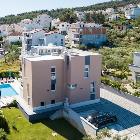 Apartman Piramida
