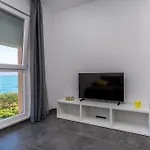 Piramida Apartment *