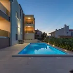 Piramida Apartment *