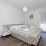 Piramida Apartment