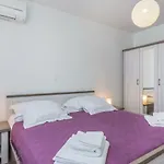 Apartment Piramida *