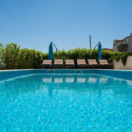 Lägenhet Piramida Trogir